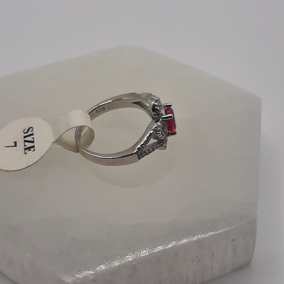 R711 Sterling Silver Flower Ring - Picture 6 of 7